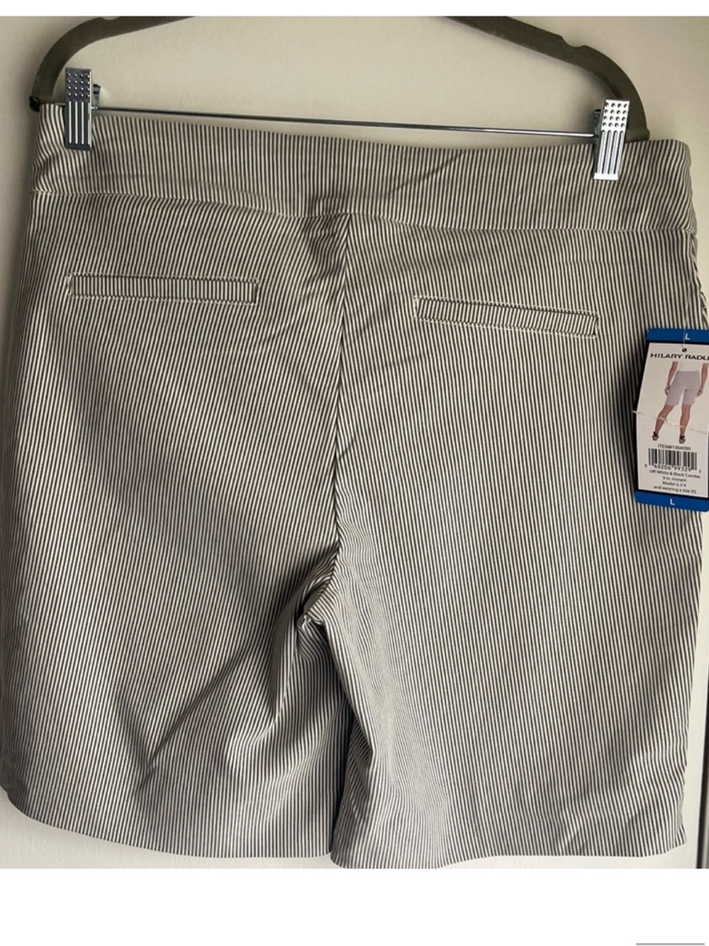 *NWT* Hilary Radley Gray and White Pinstripe Women’s Shorts - Picture 5 of 6